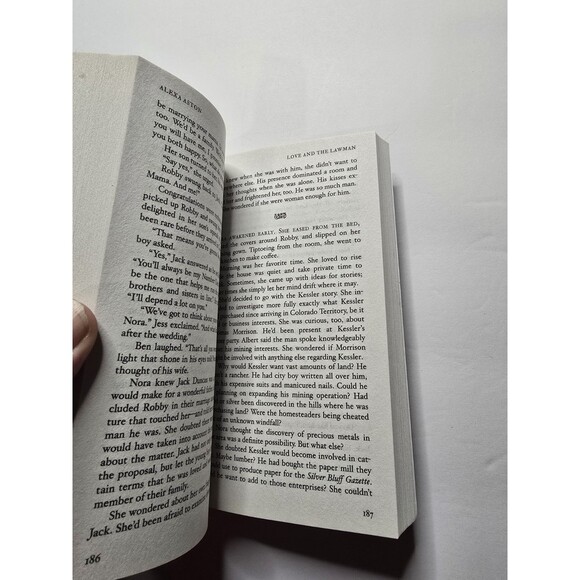 Love and the Lawman--Signed New Condition - Picture 5 of 8